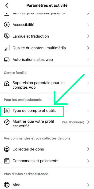 localisation de l'option 'Type de compte et outils' pour passer en profil professionnel dans le menu paramètres et activité de l'application Instagram